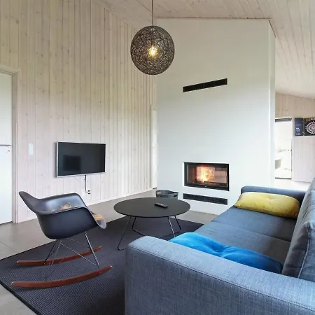 Holiday home Fannie Hjorring